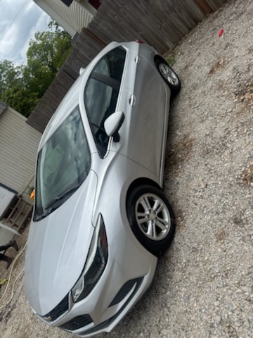 2017 Chevrolet Cruze LT Hatchback Auto's photo