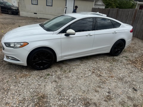 2017 Ford Fusion SE FWD's photo