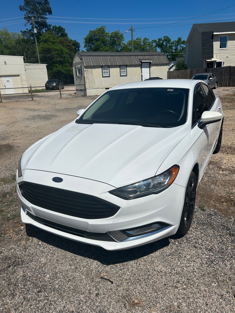2017 Ford Fusion SE - Photo 11