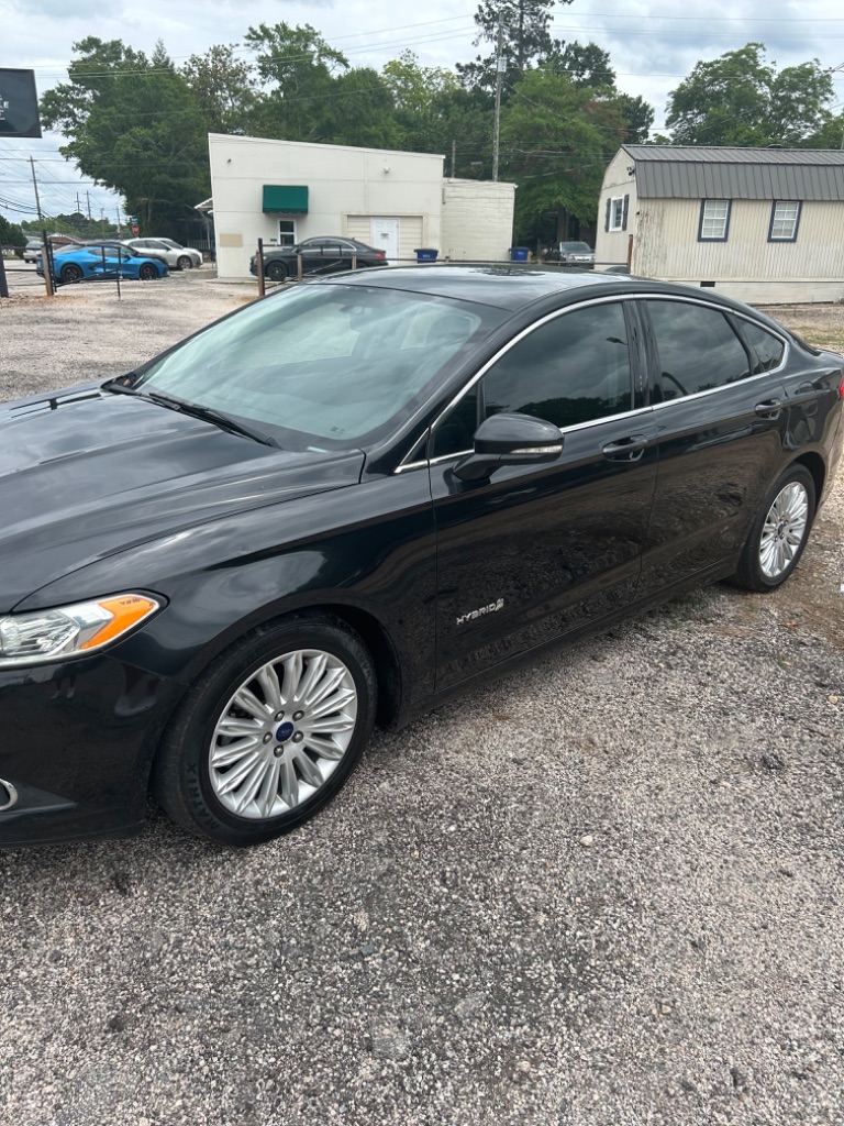 2015 Ford Fusion Hybrid SE - Photo 10