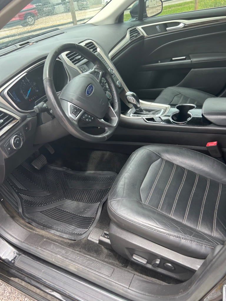 2015 Ford Fusion Hybrid SE - Photo 12