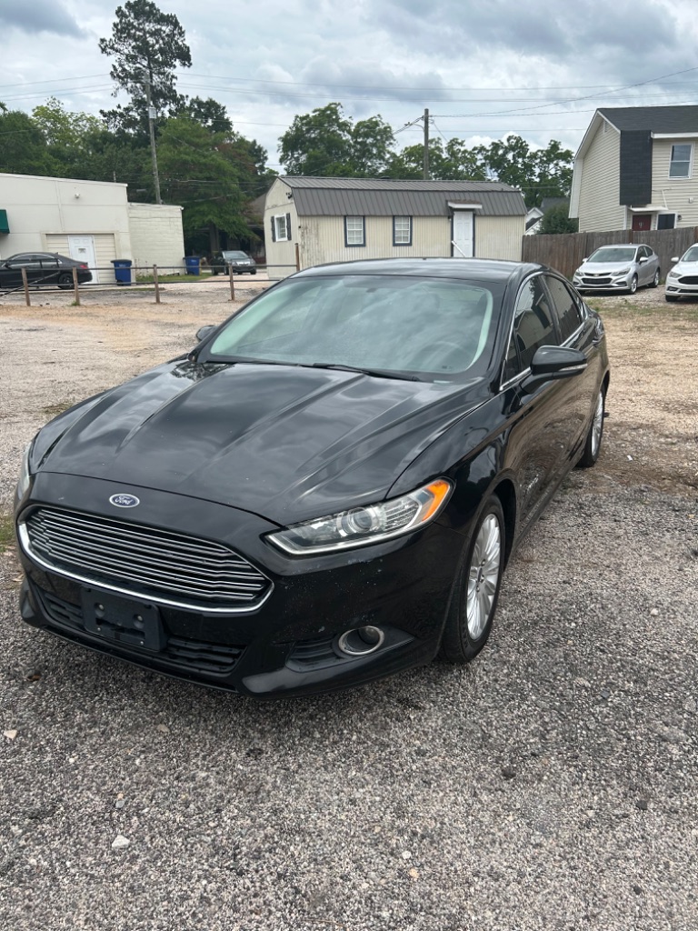 2015 Ford Fusion SE's photo
