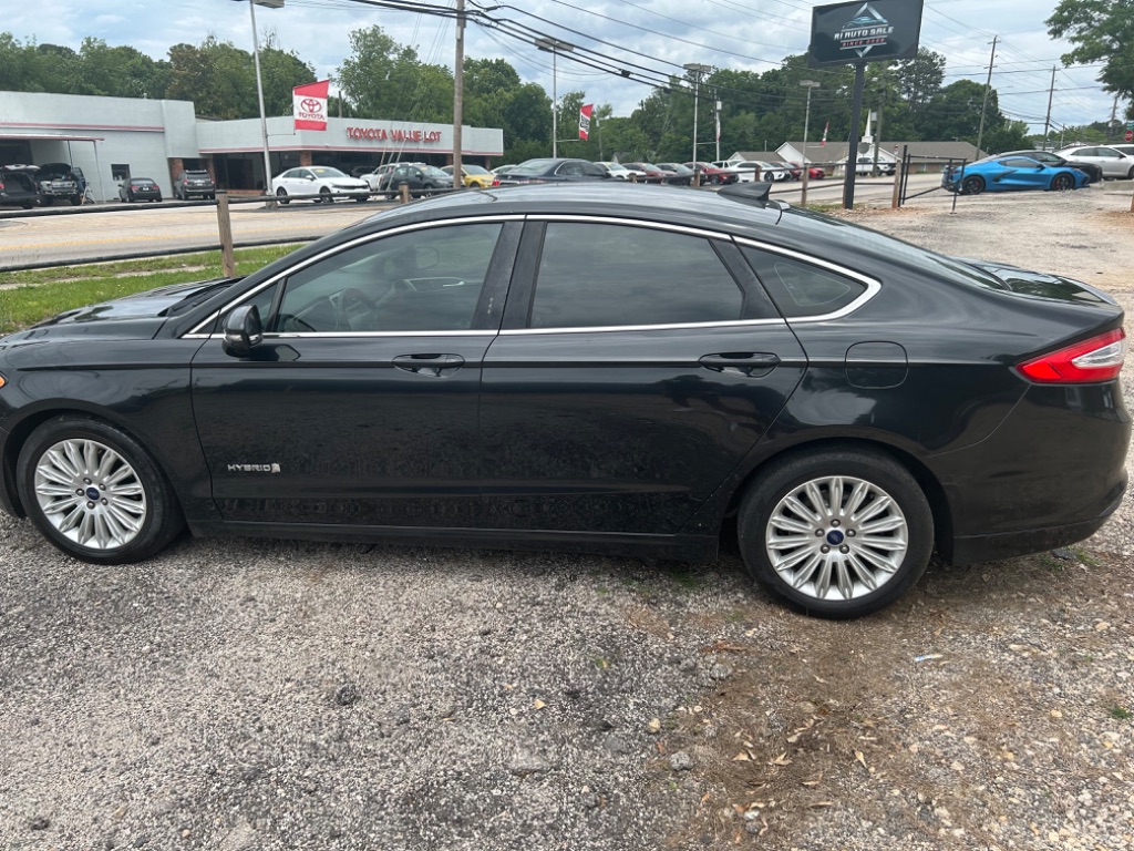 2015 Ford Fusion Hybrid SE - Photo 9